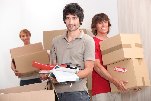 Bermondsey removals team handling flats and narrow access