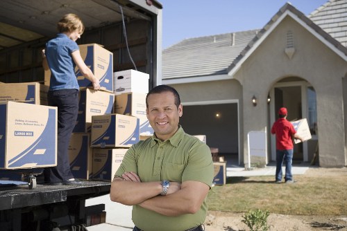 Local moving van serving Bermondsey and nearby South East London areas